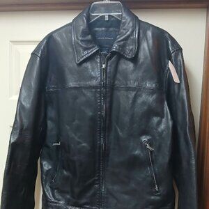 Vintage Banana Republic Men’s Leather Jacket Size Large Black